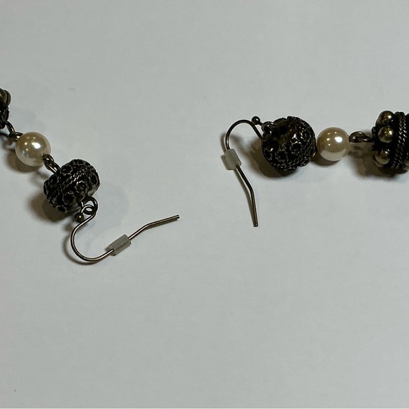 Perch Jewelry Set: Necklace, Bracelet & Pierced Earrings - Picture 6 of 12